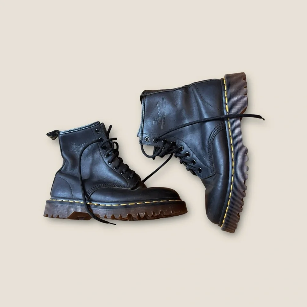Dr. Martens Lace Up Boots 1460 Made in England - Picture 1 of 4